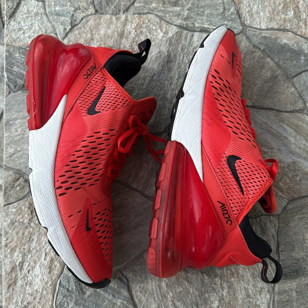 Air Max 270' Habanero Red /Black White Challenge Red Men's Sneaker Shoe - Picture 3 of 10